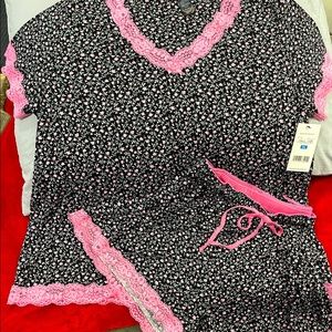 Women’s 2PC XL PJ’s  short set  95% Rayon and 5 % spandex